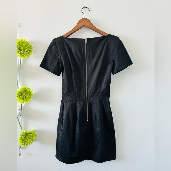 French Connection | Classy Fitted Dress - Picture 4 of 11